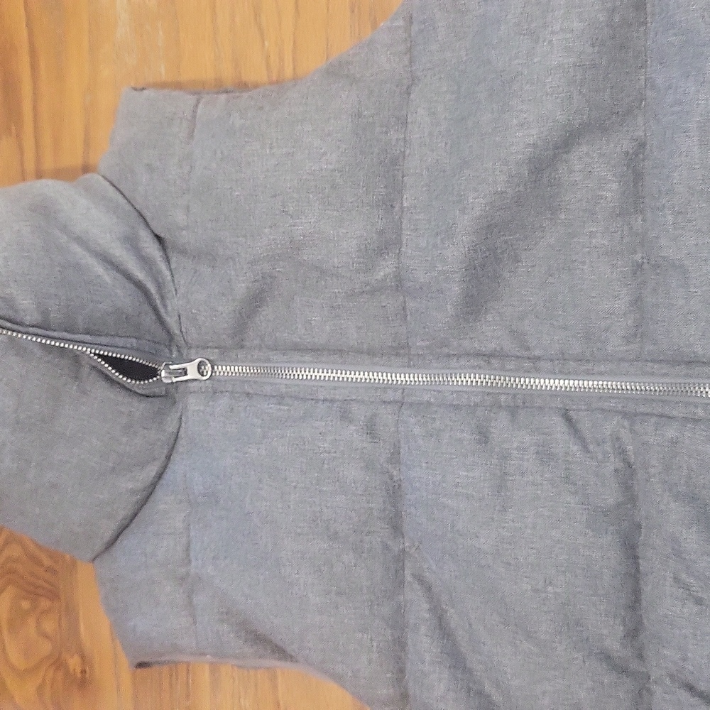 Womens Old Navy Vest XS - Picture 2 of 4
